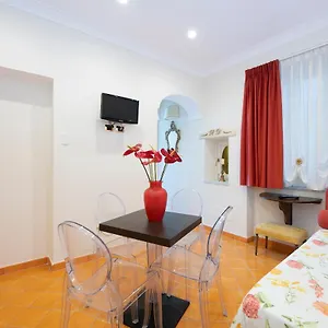 2* Guest house Old Square &
